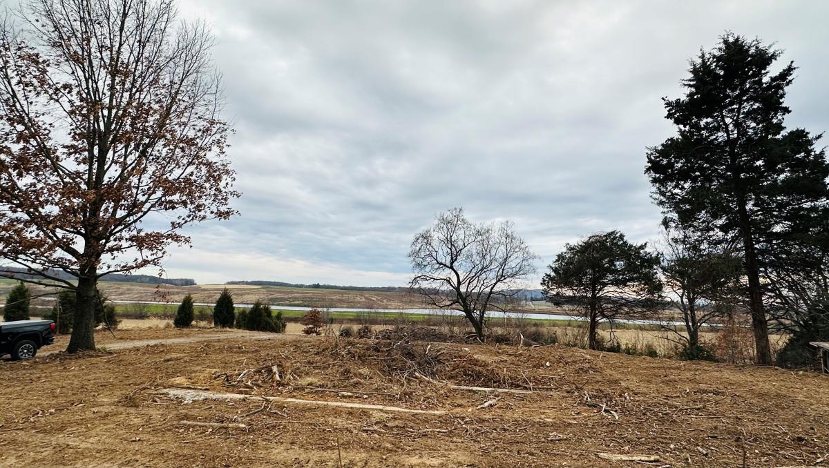 NICE SALINE CO, ILLINOIS BUILDING LOTS Peabody Land